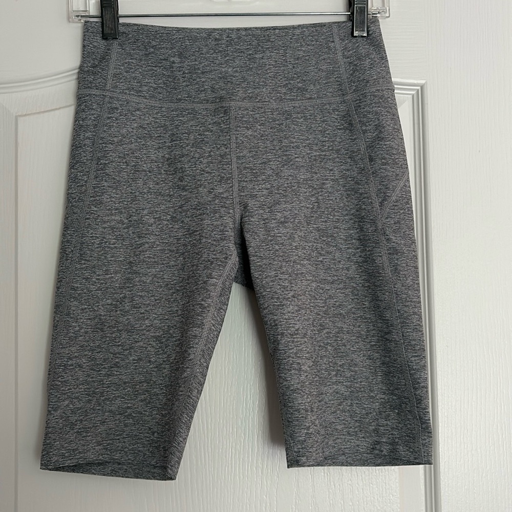 NWOT Outdoor Voices Grey Warm Up 10” Shorts Size Small